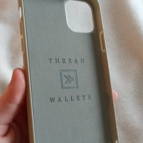 Thread Wallets Case - Picture 5 of 9